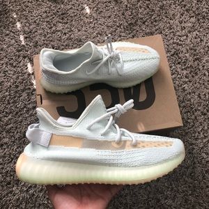 Yeezy V2 Hyperspace